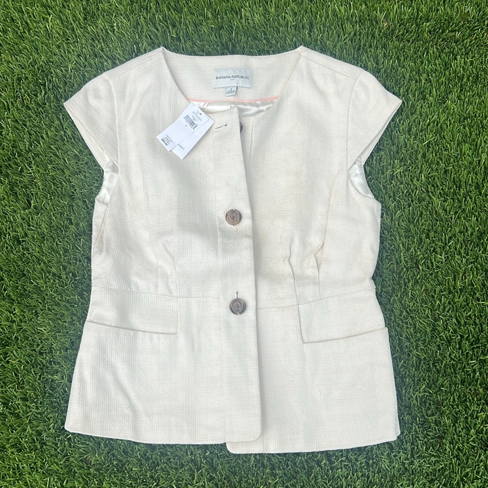Banana Republic cap sleeve vest